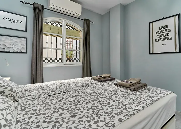 One Bedroom Penthouse نيرخا