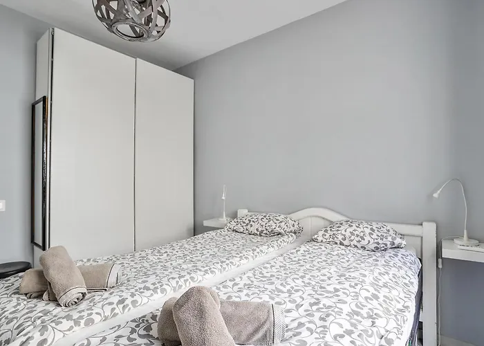 One Bedroom Penthouse *